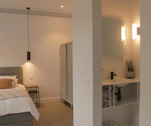 Couette-café Maison Kitoko 4*