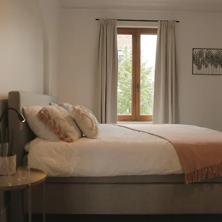 Oda ve Kahvaltı Maison Kitoko Gent